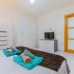 New Spacious Apartment 3Bdr 2 Bth Bugibba