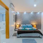 New Spacious Apartment 3Bdr 2 Bth Bugibba