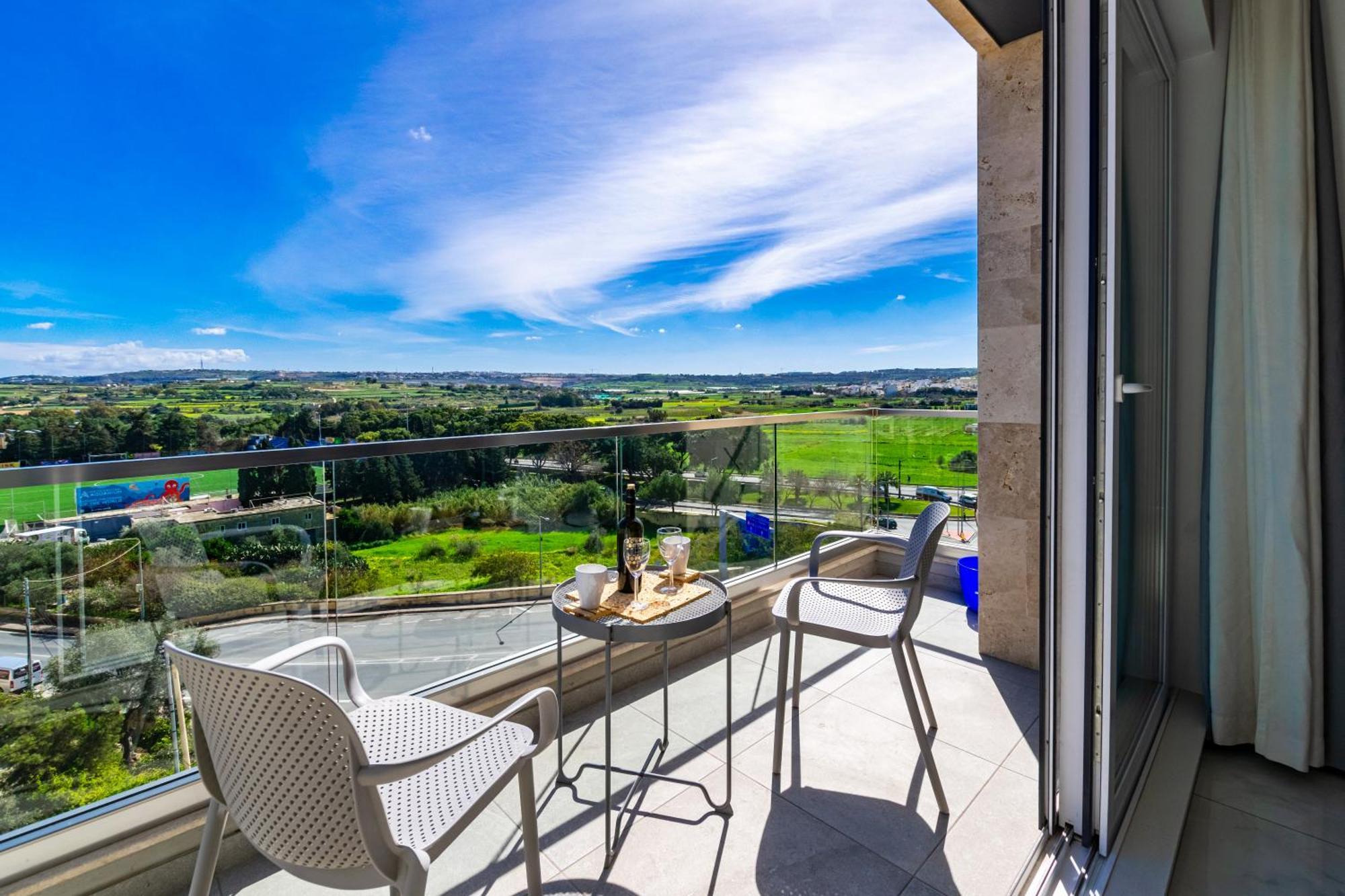 Apartment New Spacious 3bdr 2 Bth Bugibba St. Paul's Bay