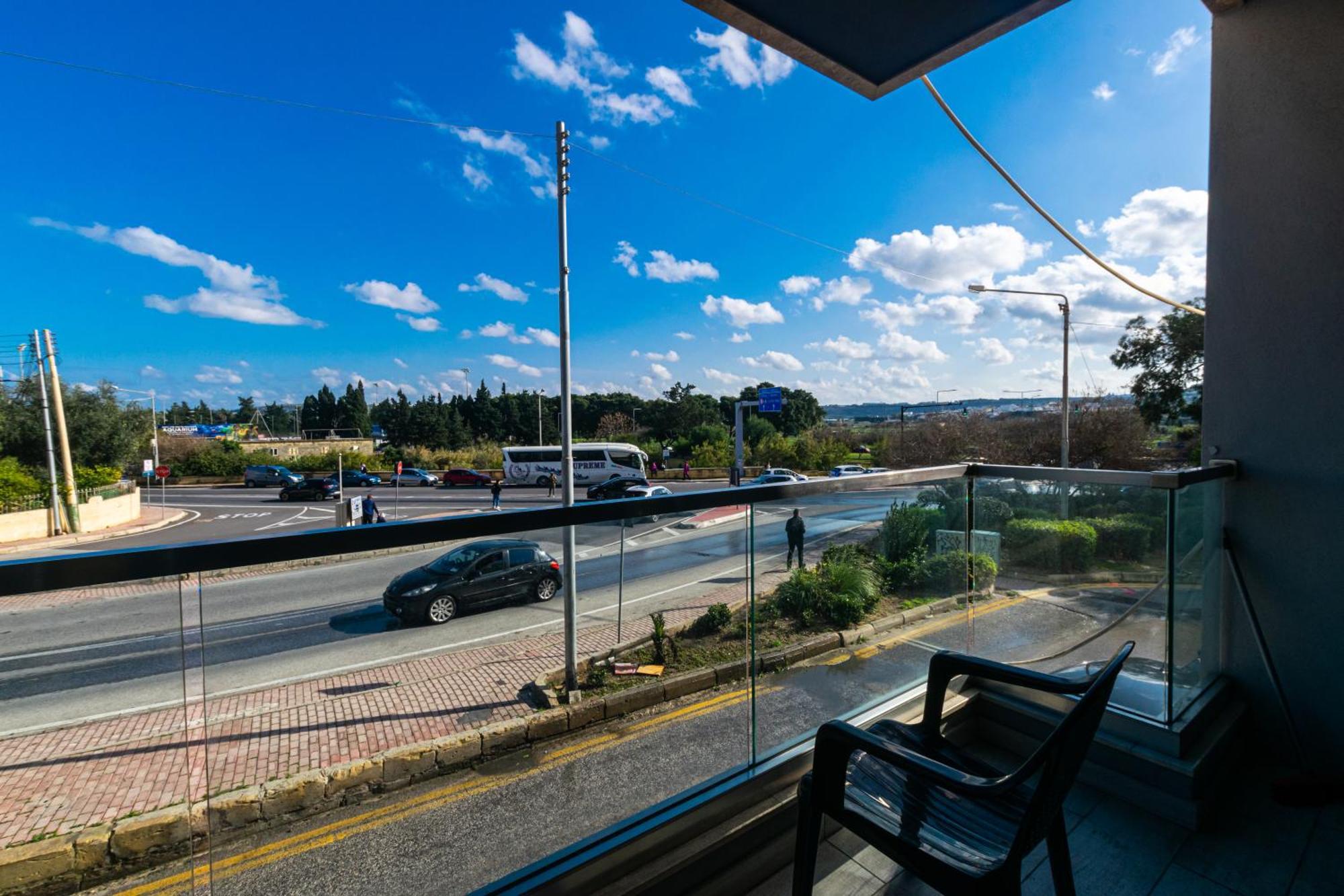 New Spacious 3bdr 2 Bth Bugibba * St. Paul's Bay