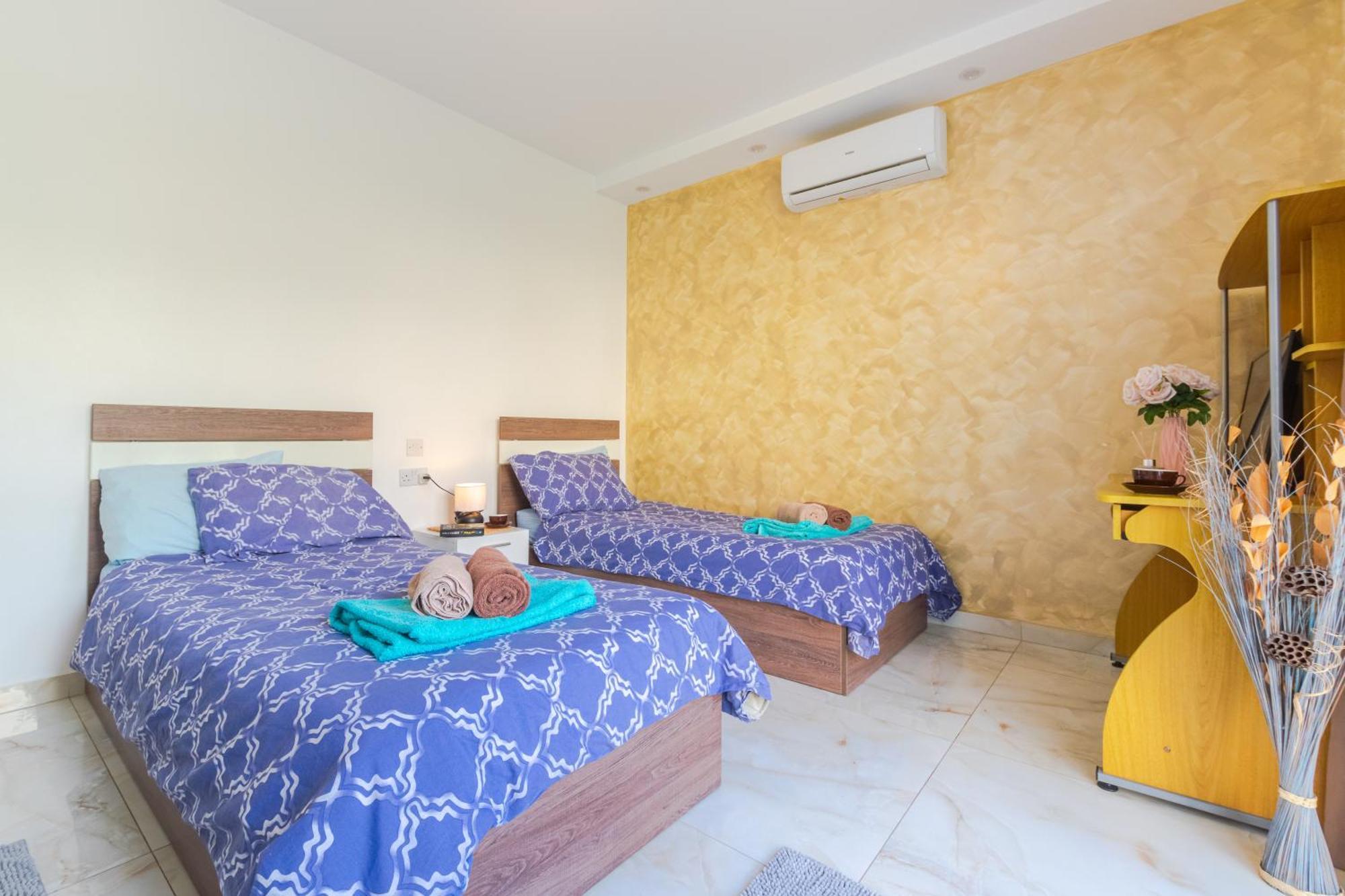 New Spacious 3bdr 2 Bth Bugibba