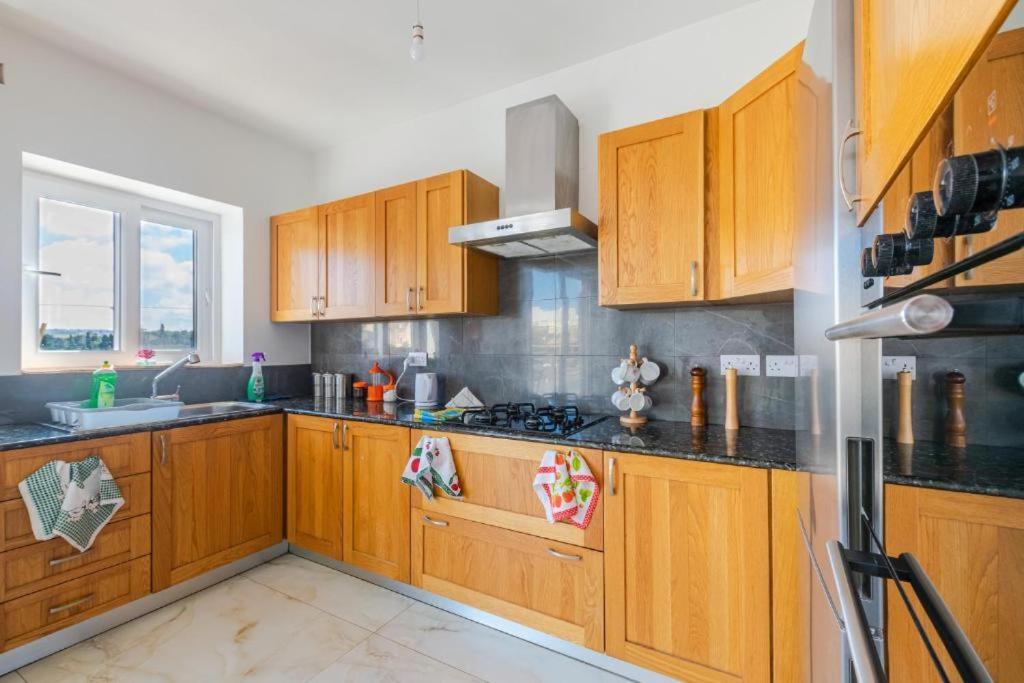 New Spacious 3bdr 2 Bth Bugibba