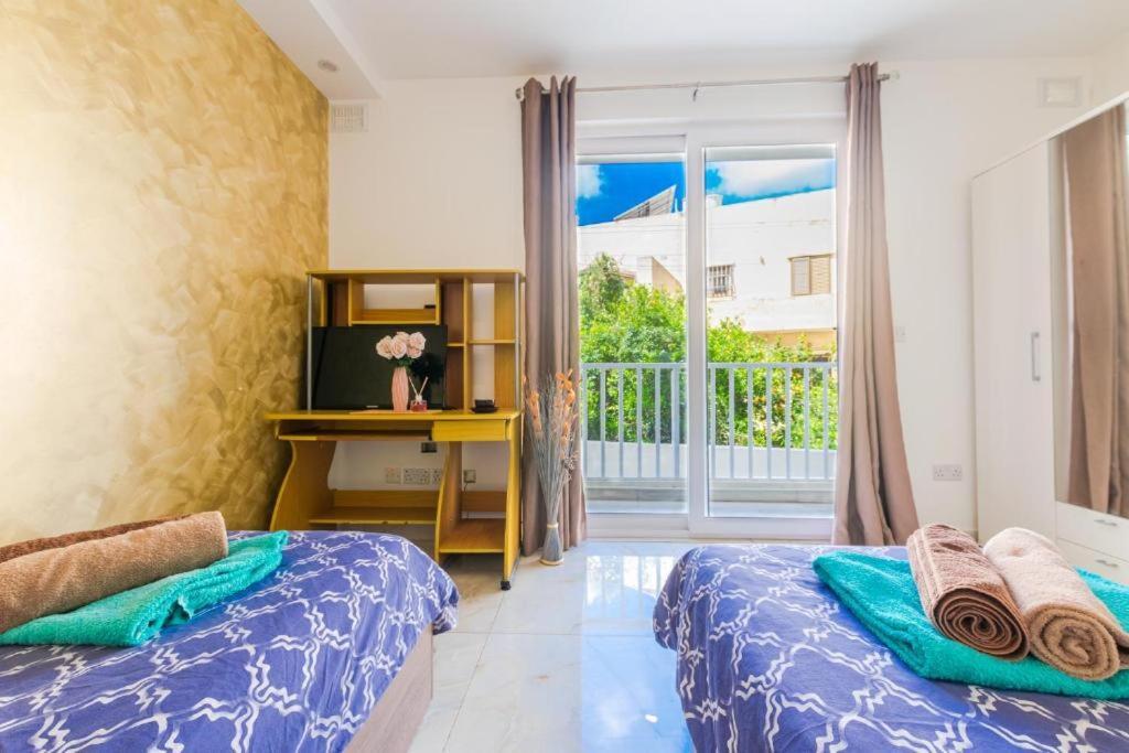 New Spacious 3bdr 2 Bth Bugibba Apartment St. Paul's Bay