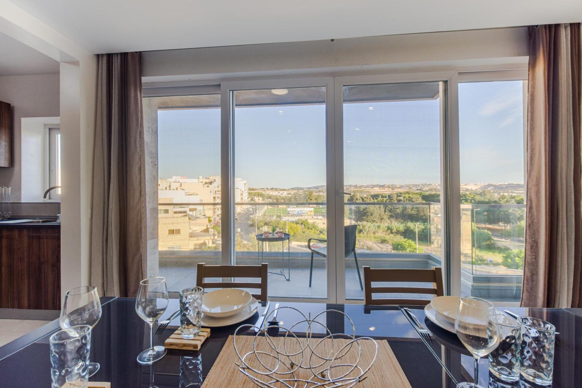 Apartment New Spacious 3bdr 2 Bth Bugibba *